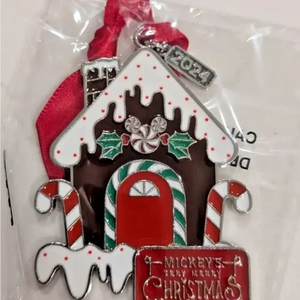 Mickey’s Very Merry Christmas Party 2024 Gingerbread House Ornament MVMCP NEW